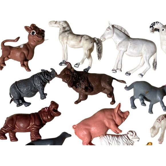 Toy Animal Lot  23 animals Made in Hong Kong - Picture 4 of 12